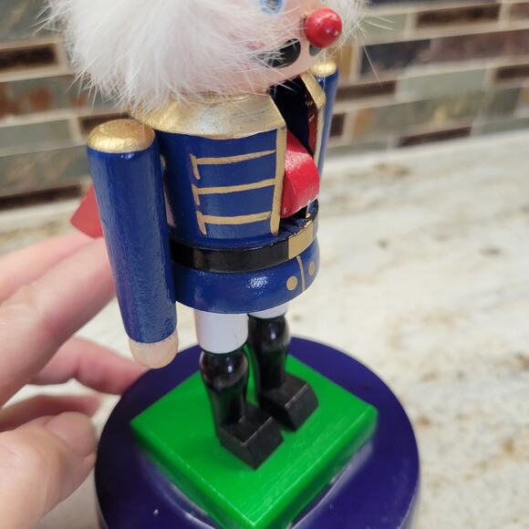 Vintage Schumid Nutcracker Music Box, Christmas Decor - Picture 6 of 6